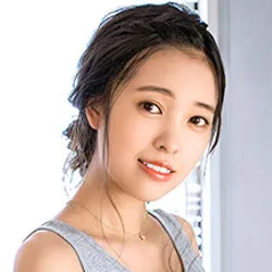 新垣うみ(橋本ななみ)